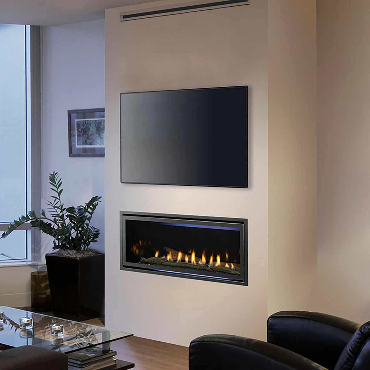 Jade 32" Direct Vent Fireplace | Majestic 3 Jade 32" Direct Vent Fireplace | Majestic - Image 3