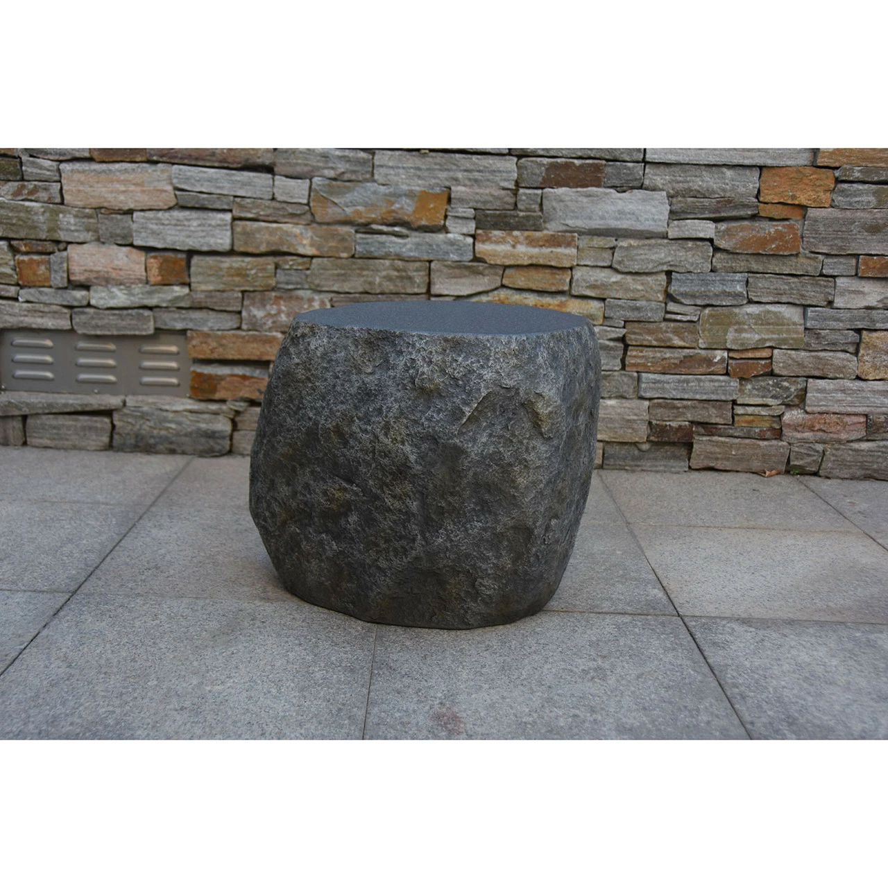 Elementi Boulder Seat 19" X 17" 1 Elementi Boulder Seat 19" X 17"