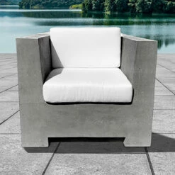Divano Club Chair