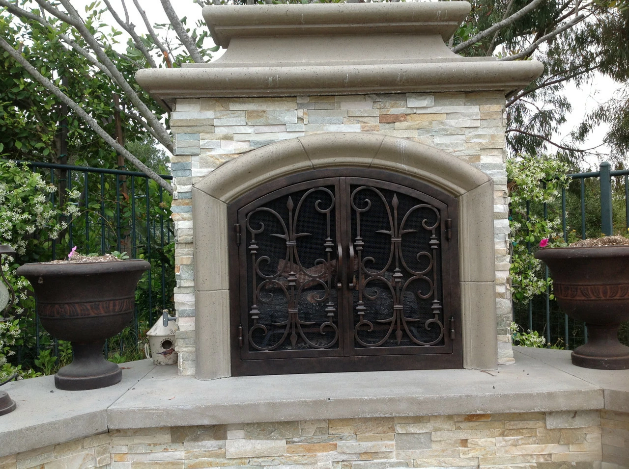 Rancho Santa Fe Arched Fireplace Door - Wrought Iron 2 Rancho Santa Fe Arched Fireplace Door - Wrought Iron - Image 2