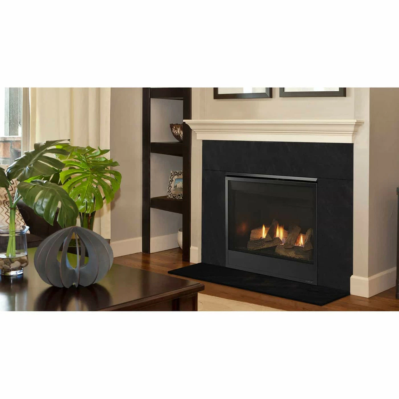 Mercury 32" Direct Vent Gas Fireplace | Majestic 2 Mercury 32" Direct Vent Gas Fireplace | Majestic - Image 2